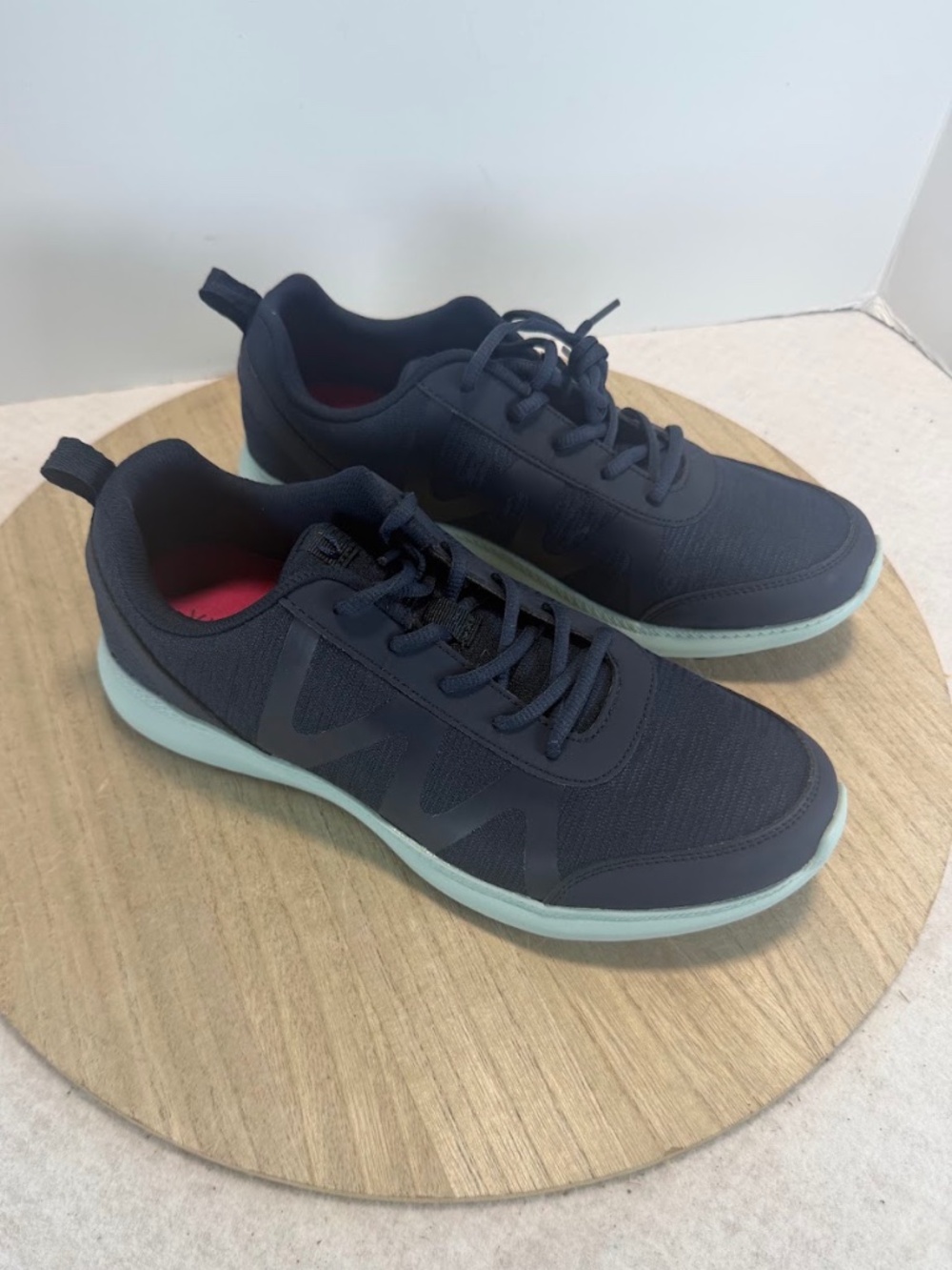 Vionic Kiara Pro Women’s 12 Wide Navy Blue Slip Resistant Work Shoes NWOT